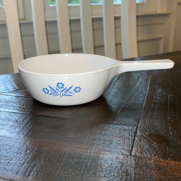 Corningware Other - Like new Corning Ware p-81-b Blue Cornflower 1 pint